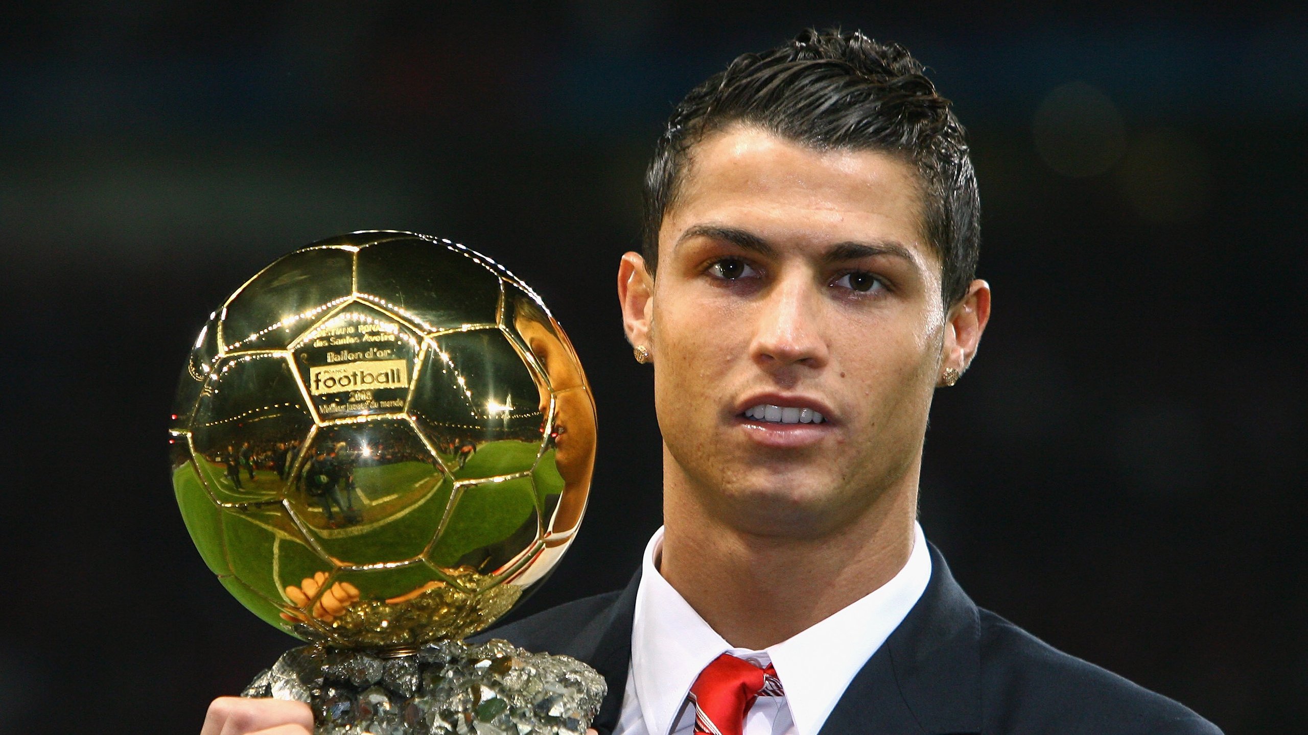 德甲青训体系渐成效，精彩表现引赞赏，德甲新人