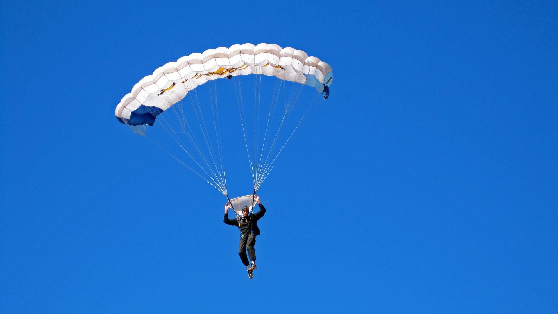 爵士反弹主场战胜热火，爵士全场54分